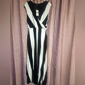 International Concepts Black and White Striped Maxi Dress, Size L, NWT